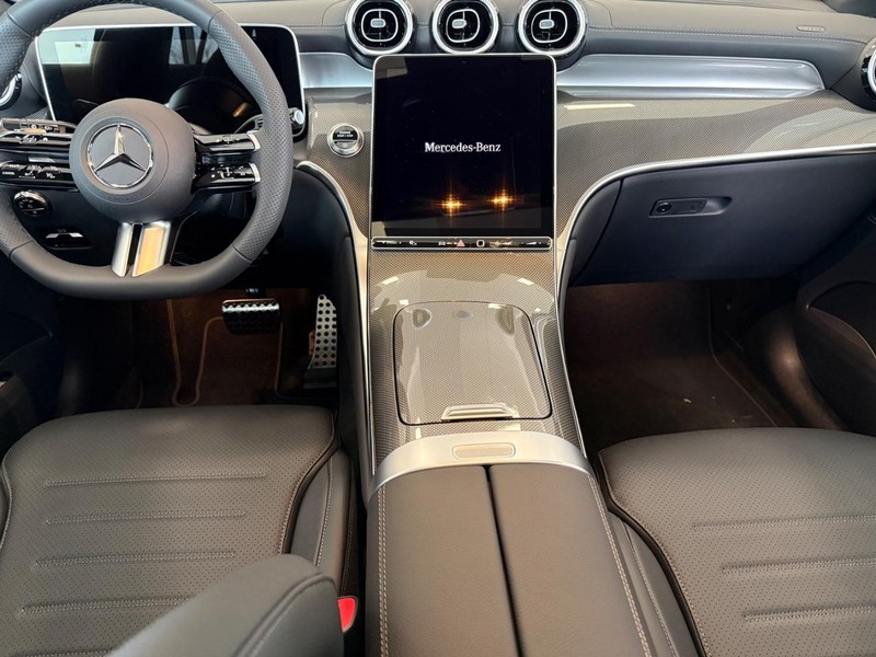 Mercedes-Benz GLC Vehicle Image 5