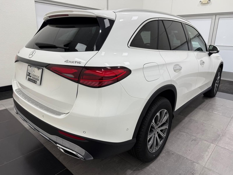 Mercedes-Benz GLC Vehicle Image 2