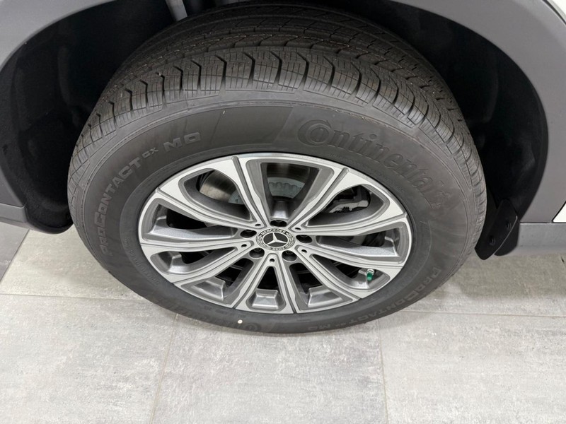 Mercedes-Benz GLC Vehicle Image 3