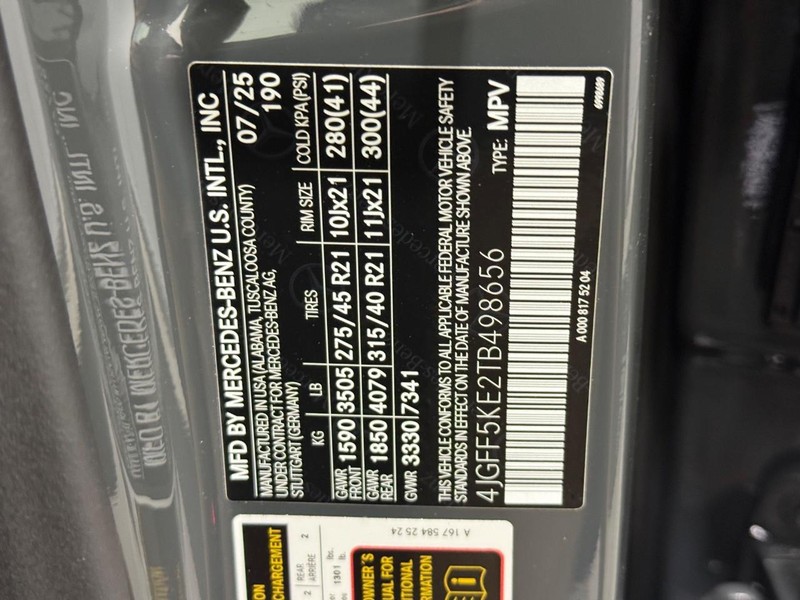 Mercedes-Benz GLS Vehicle Image 17