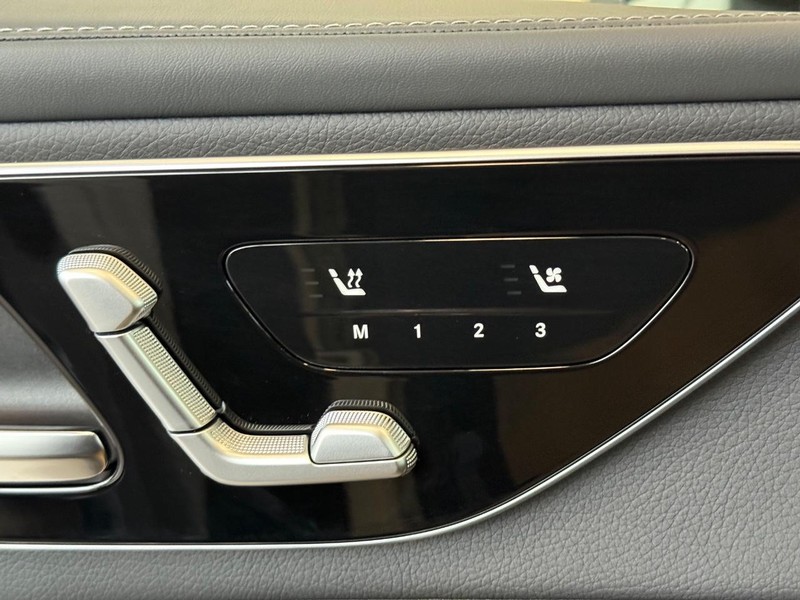 Mercedes-Benz GLC Vehicle Image 9