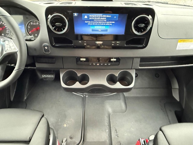 Mercedes-Benz Sprinter Van Vehicle Image 7