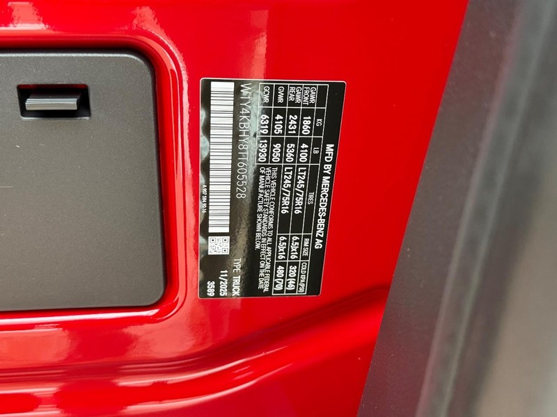 Mercedes-Benz Sprinter Van Vehicle Image 17