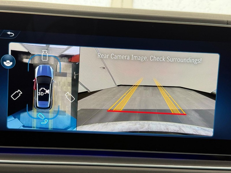 Mercedes-Benz GLE Vehicle Image 14