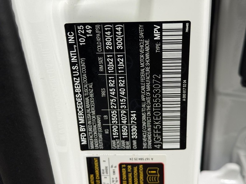 Mercedes-Benz GLS Vehicle Image 17