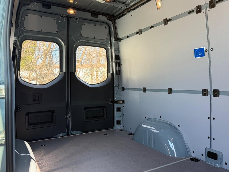 Mercedes-Benz Sprinter Van Vehicle Image 5