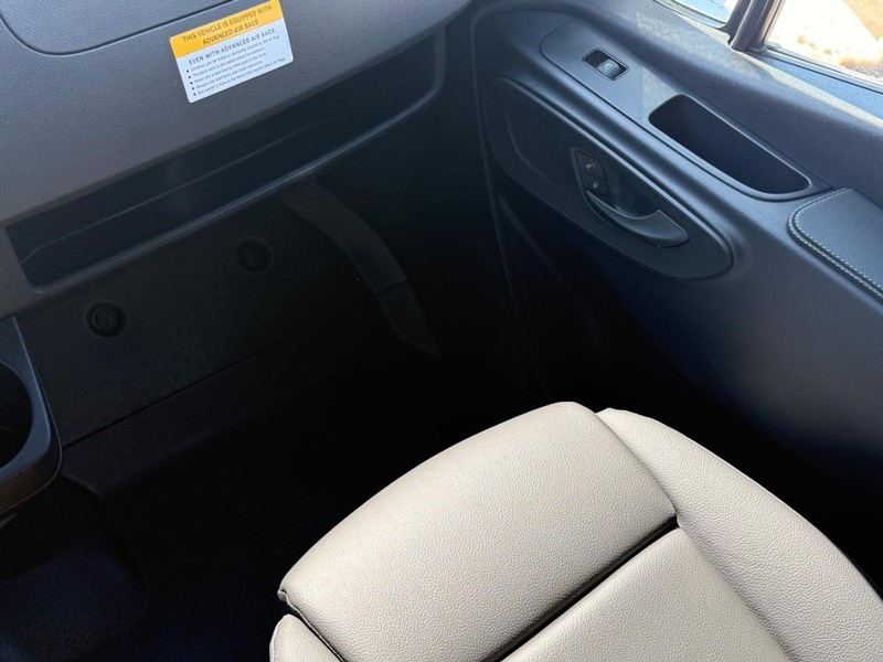 Mercedes-Benz Sprinter Van Vehicle Image 10