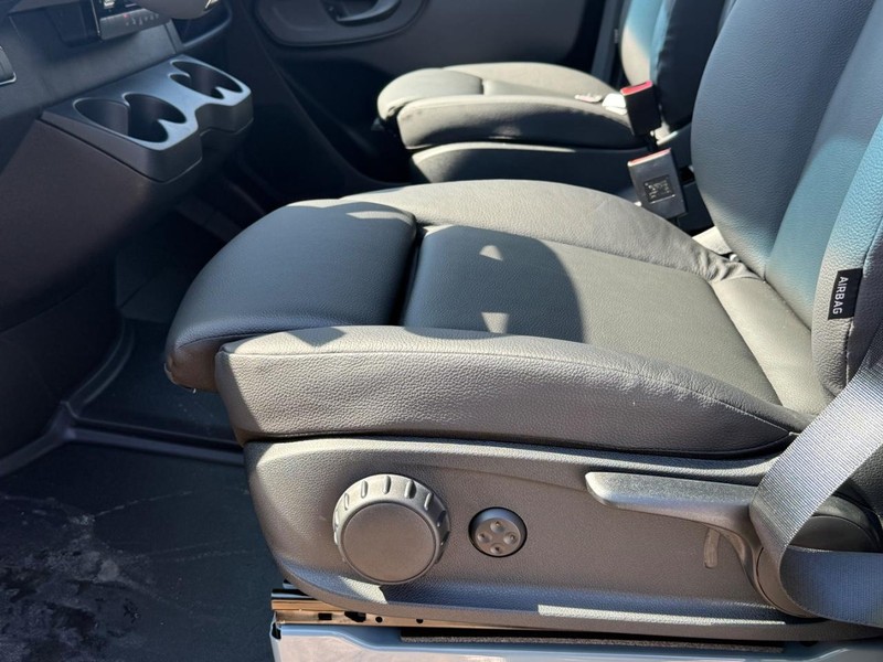 Mercedes-Benz Sprinter Van Vehicle Image 17