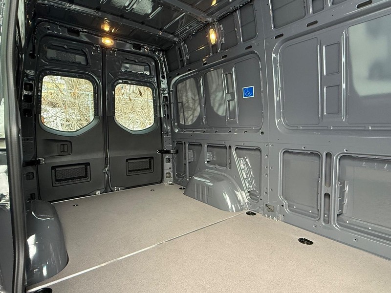 Mercedes-Benz Sprinter Van Vehicle Image 5
