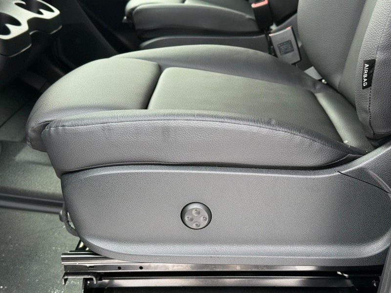 Mercedes-Benz Sprinter Van Vehicle Image 16