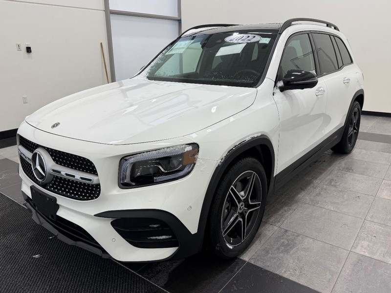 Mercedes-Benz GLB Vehicle Image 6