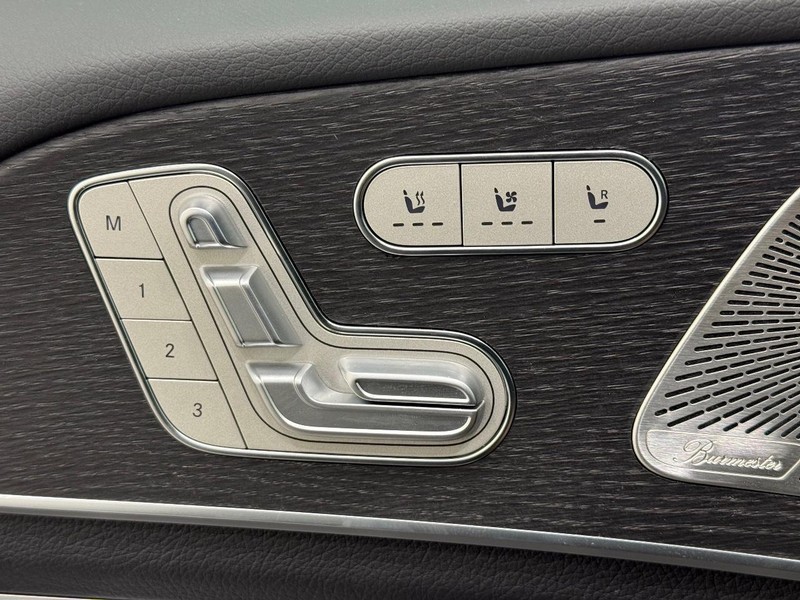 Mercedes-Benz GLE Vehicle Image 10