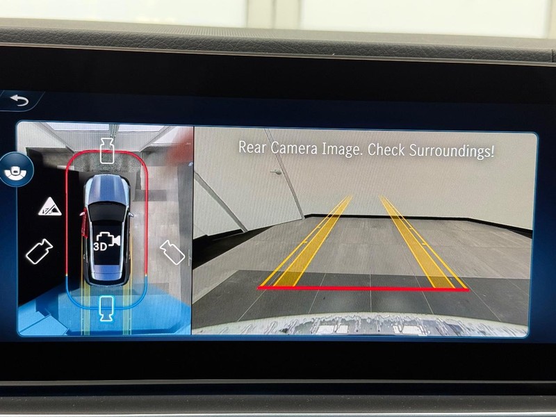 Mercedes-Benz GLE Vehicle Image 14