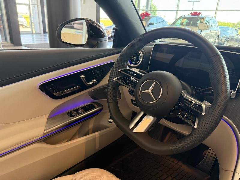 Mercedes-Benz CLE Vehicle Image 7