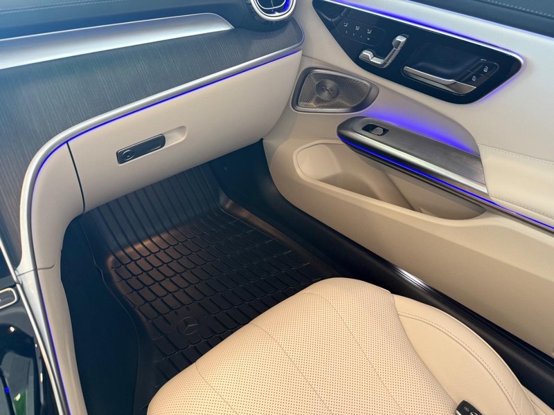 Mercedes-Benz CLE Vehicle Image 8