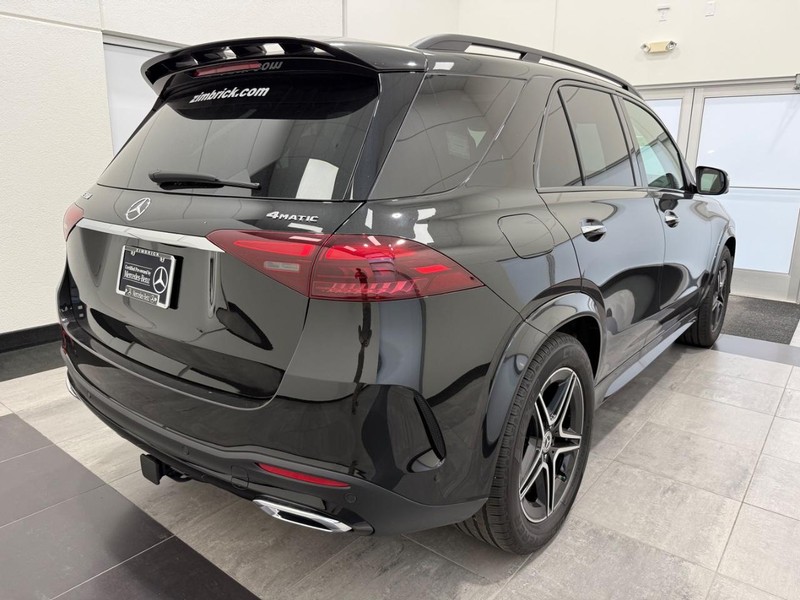 Mercedes-Benz GLE Vehicle Image 2