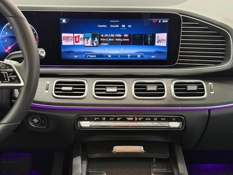 Mercedes-Benz GLE Vehicle Image 6