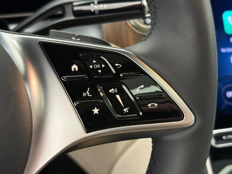 Mercedes-Benz GLC Vehicle Image 11