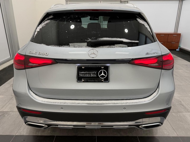 Mercedes-Benz GLC Vehicle Image 3