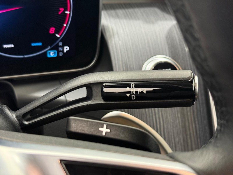 Mercedes-Benz GLC Vehicle Image 16