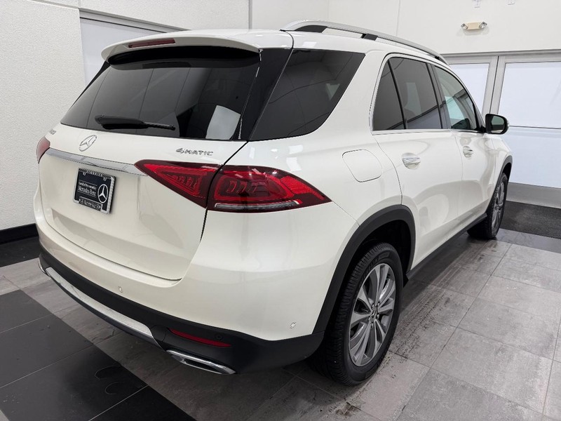 Mercedes-Benz GLE Vehicle Image 2