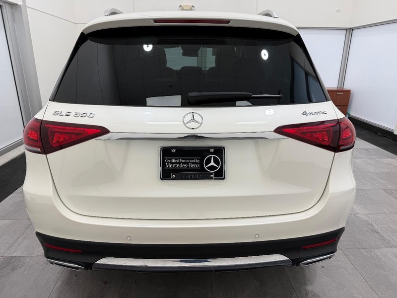 Mercedes-Benz GLE Vehicle Image 3