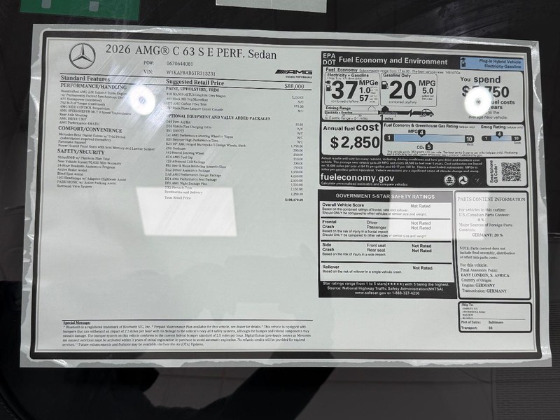 Mercedes-Benz C-Class Vehicle Image 4