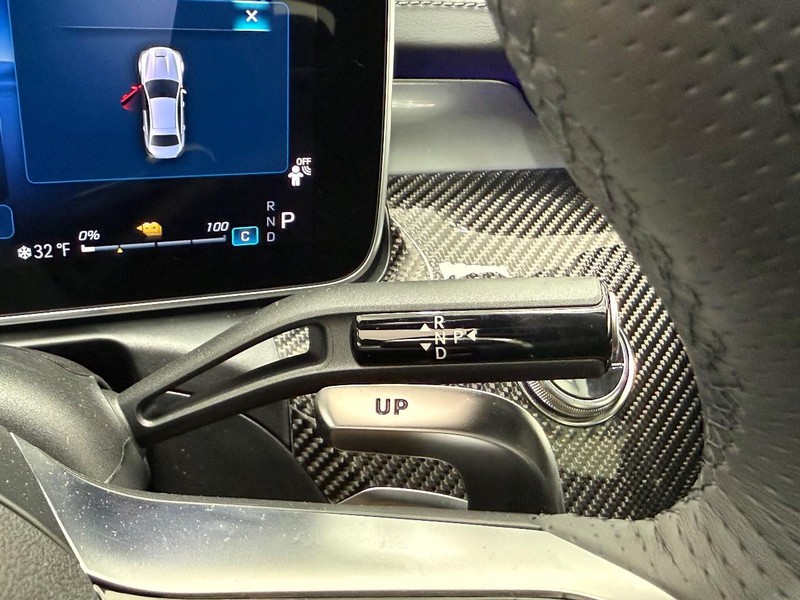 Mercedes-Benz C-Class Vehicle Image 13