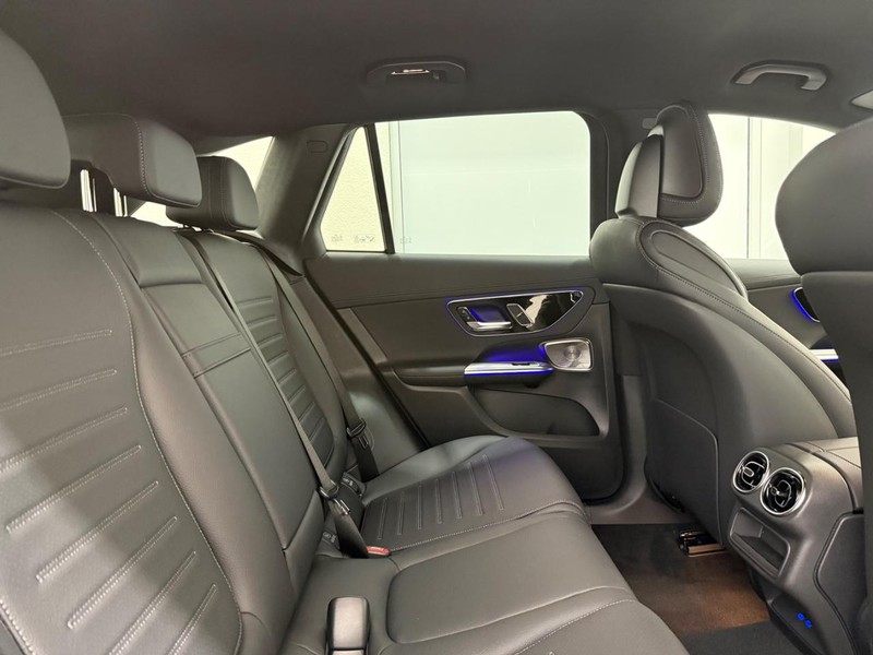 Mercedes-Benz GLC Vehicle Image 5