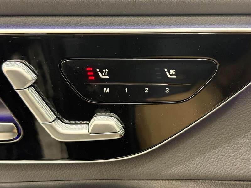 Mercedes-Benz GLC Vehicle Image 10