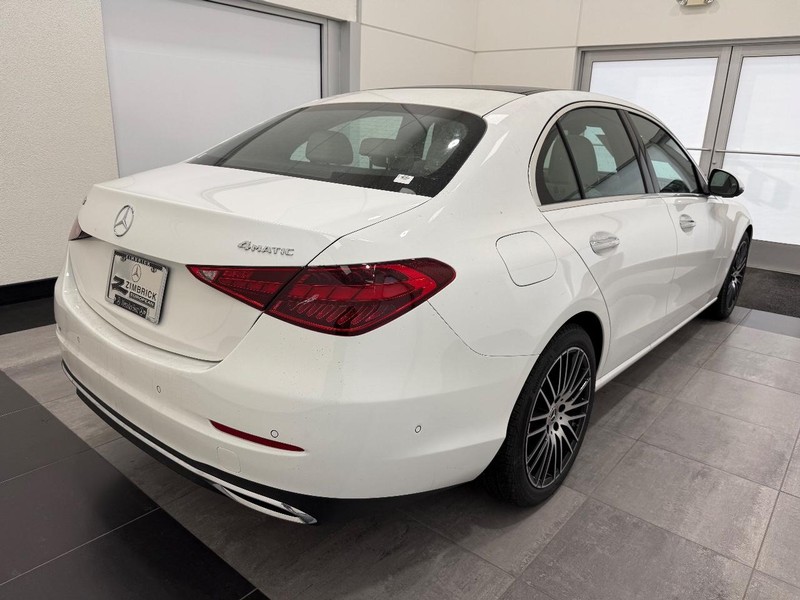 Mercedes-Benz C-Class Vehicle Image 2