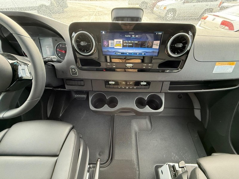 Mercedes-Benz Sprinter Van Vehicle Image 7