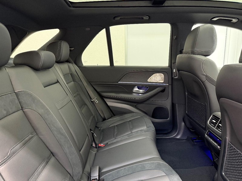 Mercedes-Benz GLE Vehicle Image 5