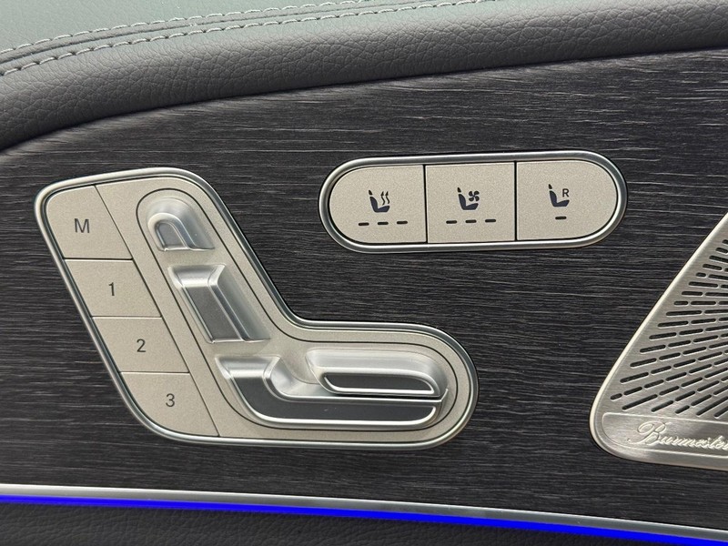 Mercedes-Benz GLE Vehicle Image 10