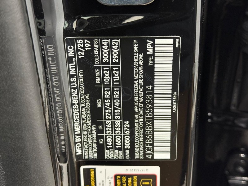 Mercedes-Benz GLE Vehicle Image 18