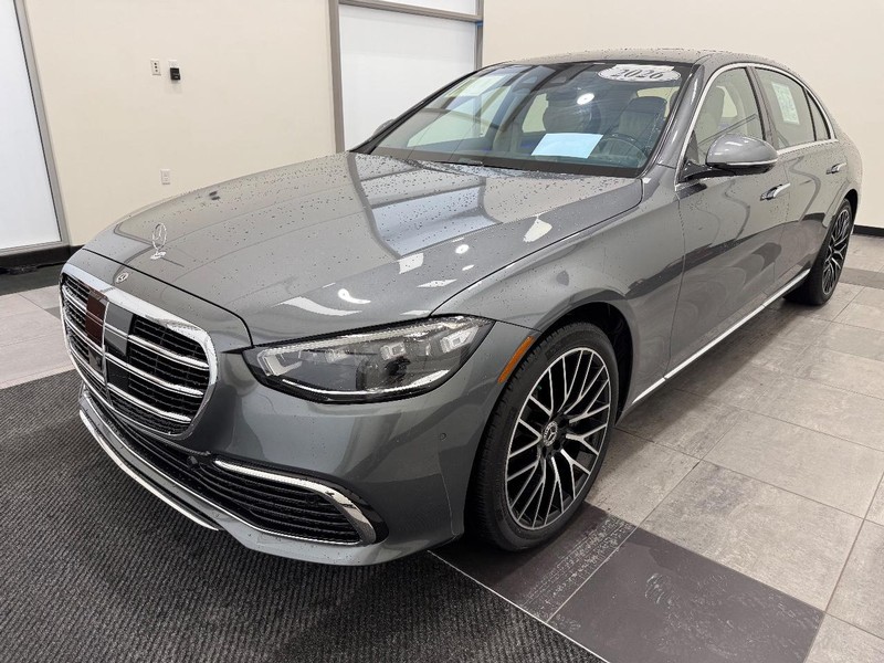 Mercedes-Benz S-Class Vehicle Image 6