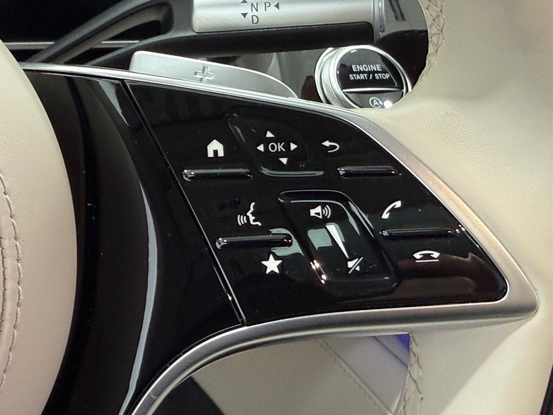 Mercedes-Benz S-Class Vehicle Image 15