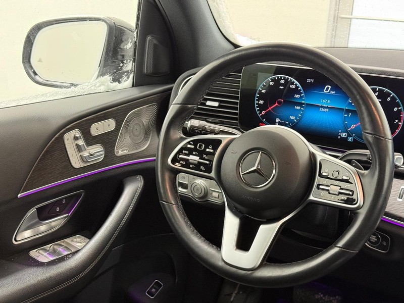 Mercedes-Benz GLE Vehicle Image 11