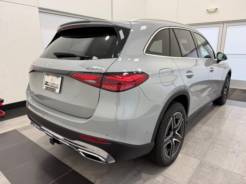Mercedes-Benz GLC Vehicle Image 2
