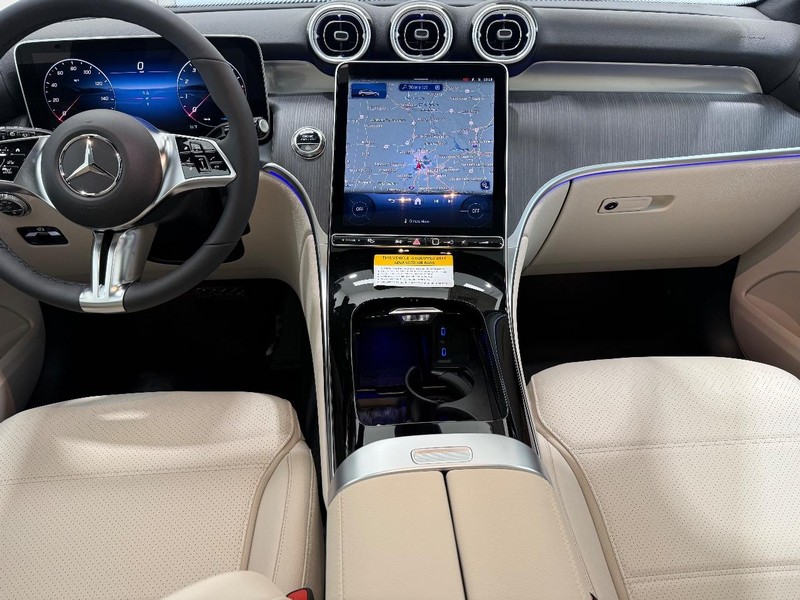 Mercedes-Benz GLC Vehicle Image 6