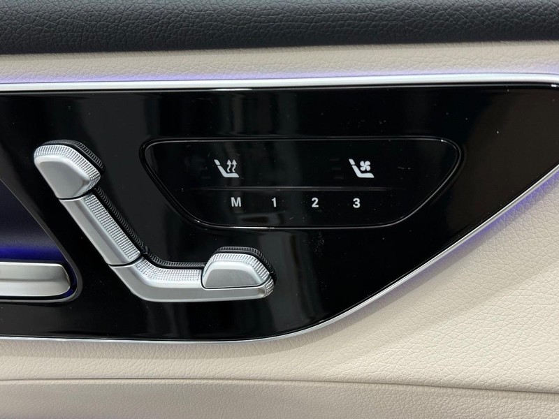 Mercedes-Benz GLC Vehicle Image 10