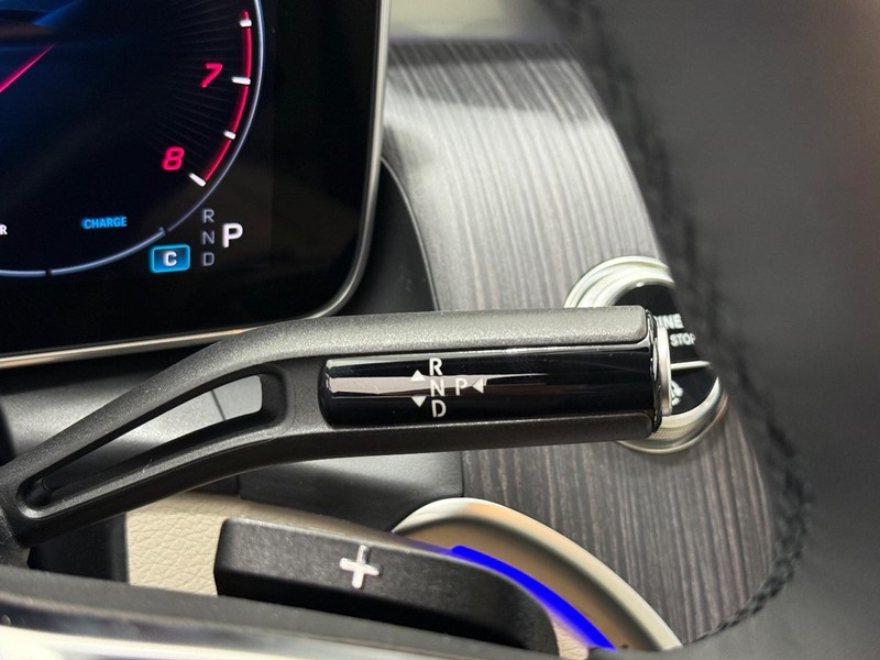 Mercedes-Benz GLC Vehicle Image 13