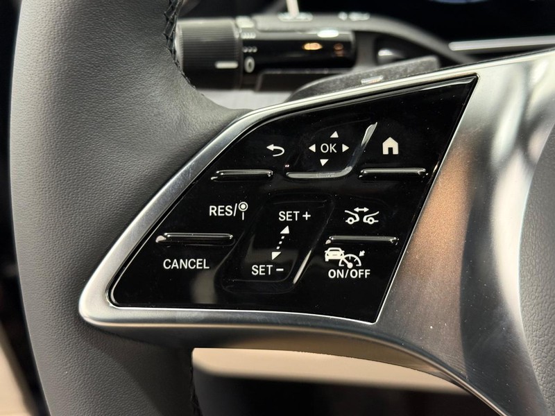 Mercedes-Benz CLE Vehicle Image 11