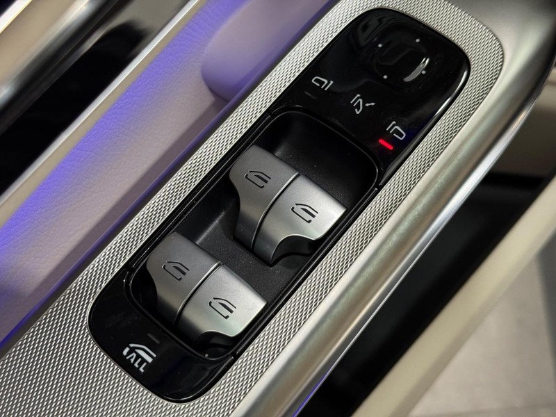 Mercedes-Benz CLE Vehicle Image 15