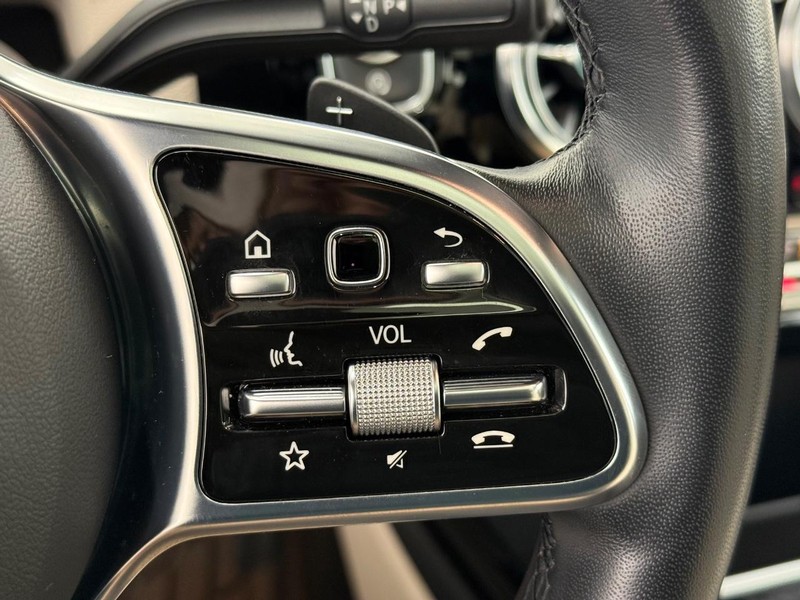 Mercedes-Benz CLA Vehicle Image 15