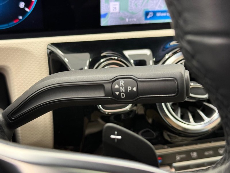 Mercedes-Benz CLA Vehicle Image 16