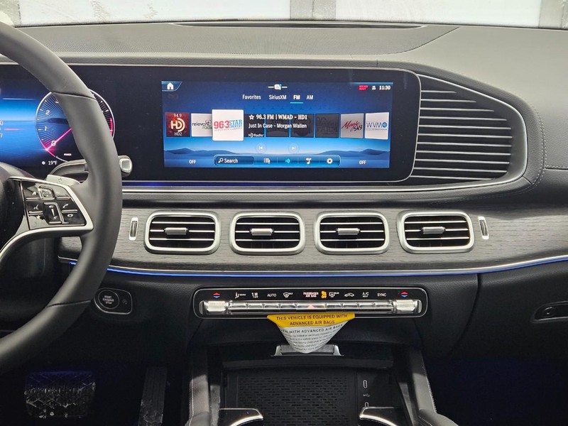 Mercedes-Benz GLE Vehicle Image 7