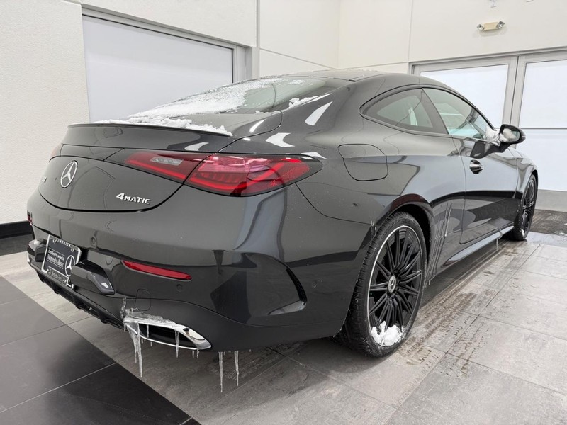 Mercedes-Benz CLE Vehicle Full-screen Gallery Image 02