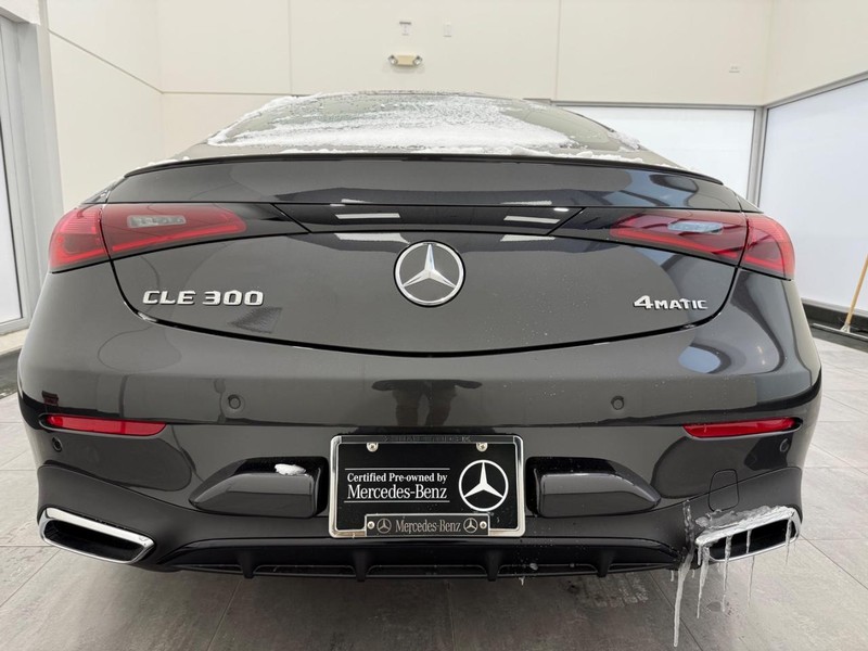 Mercedes-Benz CLE Vehicle Full-screen Gallery Image 03