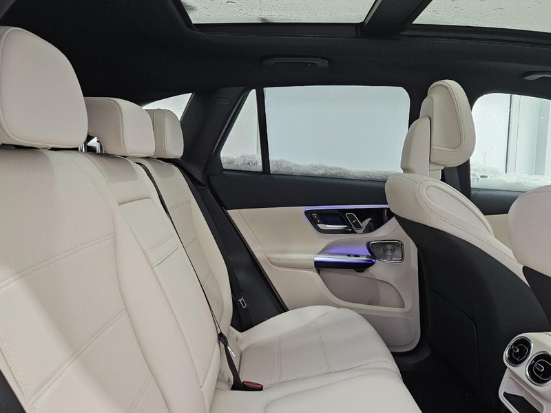 Mercedes-Benz GLC Vehicle Image 5